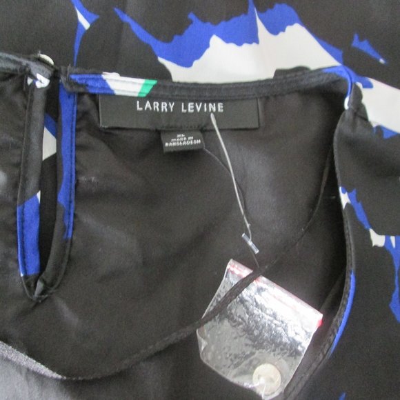 LARRY LEVINE black white geo abstract print silky polyester sleeveless blouse - Picture 6 of 6